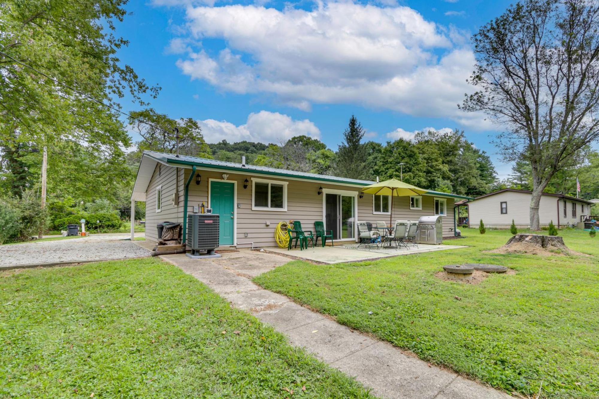 Cottage With Yard And Grill About 21 Mi To Hocking Hills! Nelsonville 外观 照片